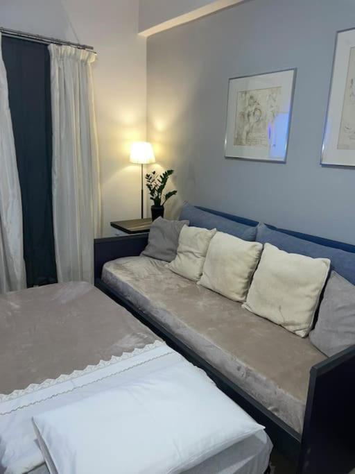 Studio In The Center, 2 Mins From The Beach Loutraki  Ngoại thất bức ảnh